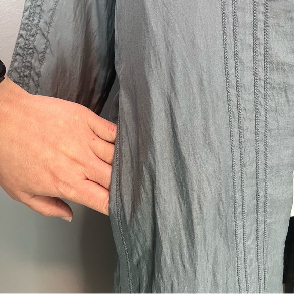 NWT Eileen Fisher Silver Grey 100% Silk Embroidered Open Jacket Size Small - Picture 9 of 16